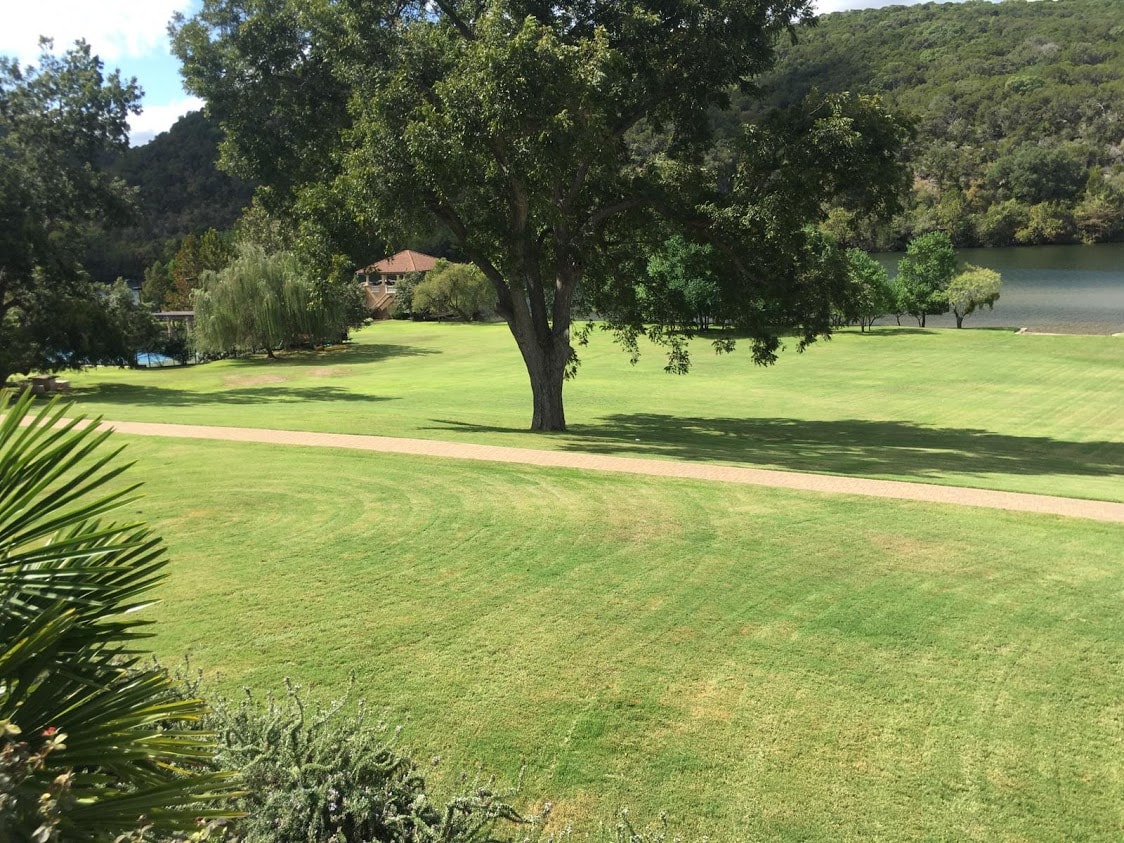 Grass Works Beautiful Lawn Lake Austin Grass Works Beautiful Lawn Lake Austin